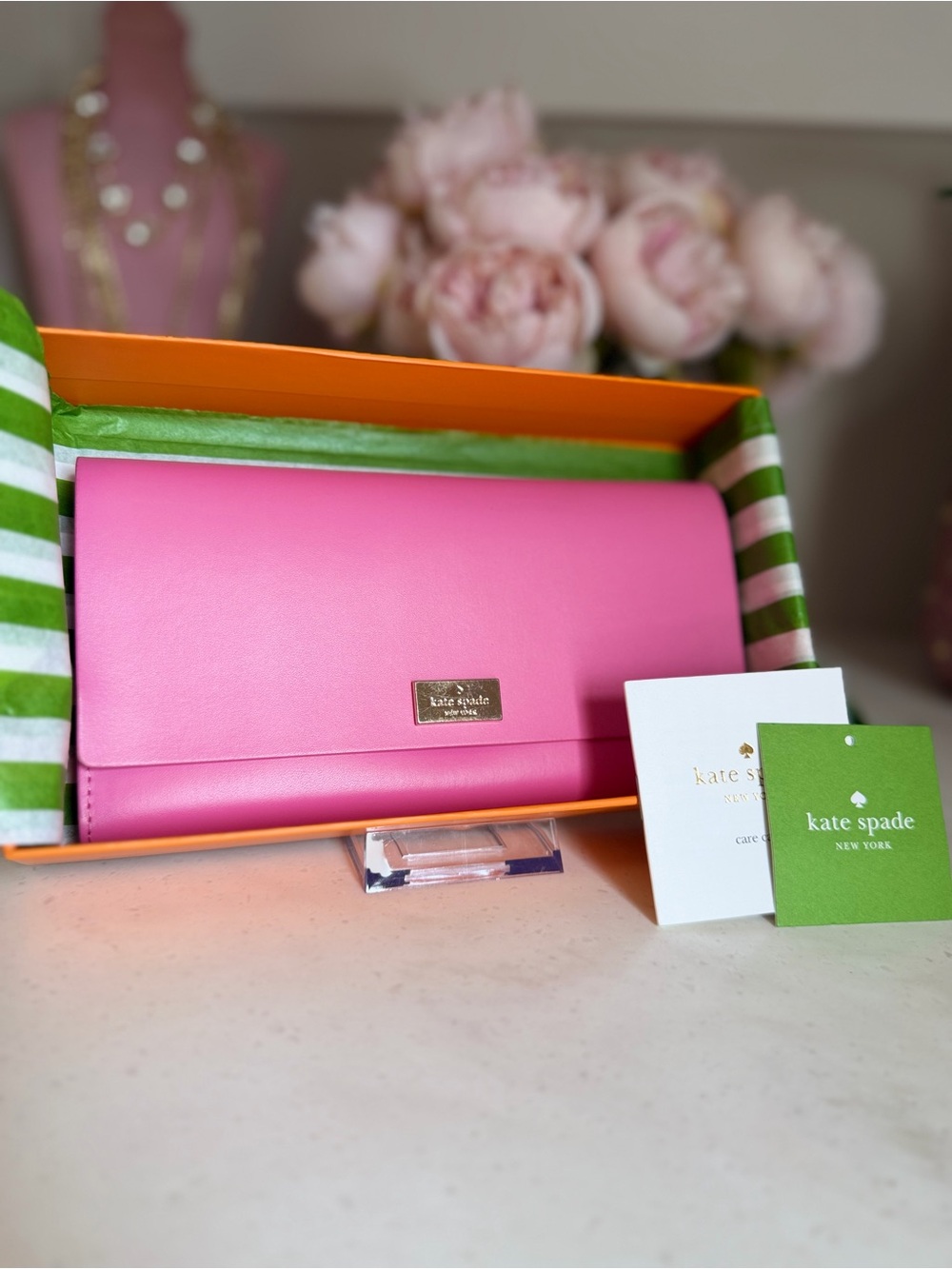 kate spade gift boxed like new Cameron St Lacey Pink Leather Continental Wallet - Picture 3 of 14